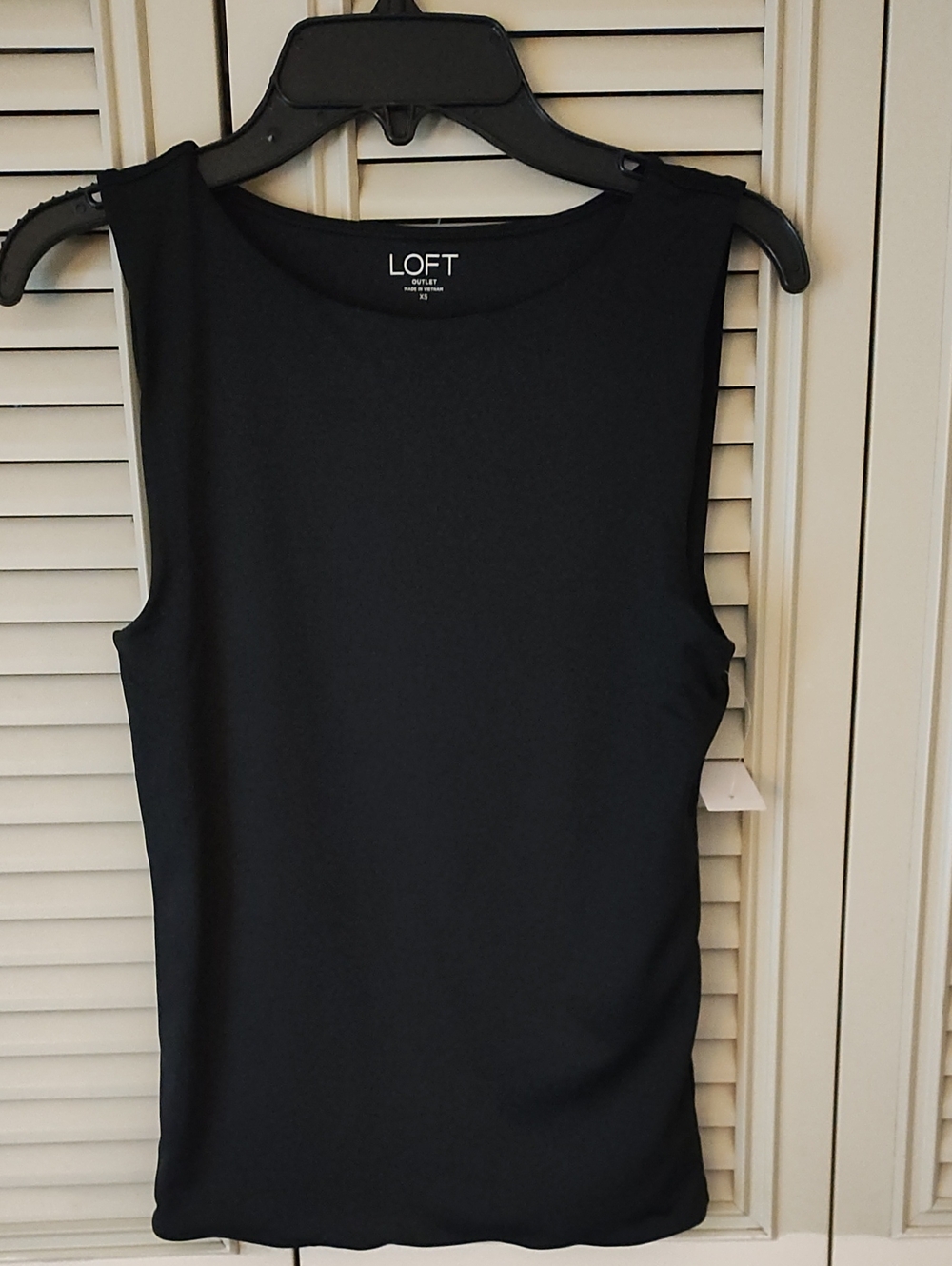 Ann Taylor Shell Top Sleeveless Black X Small